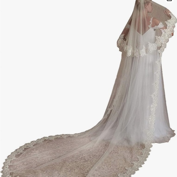 🔄 Beautiful 2-Tier Veil - Picture 3 of 3